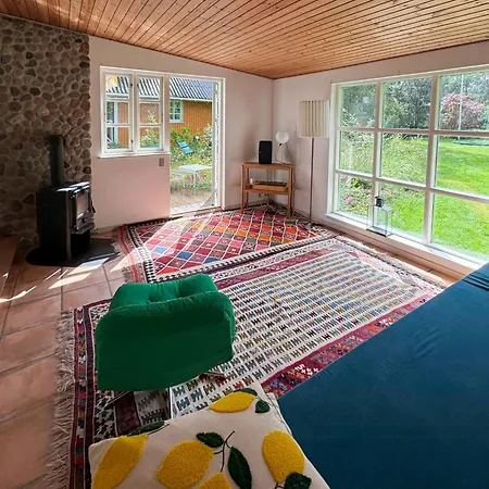 Feriehus With Field Views & Fanefjord Charm Askeby