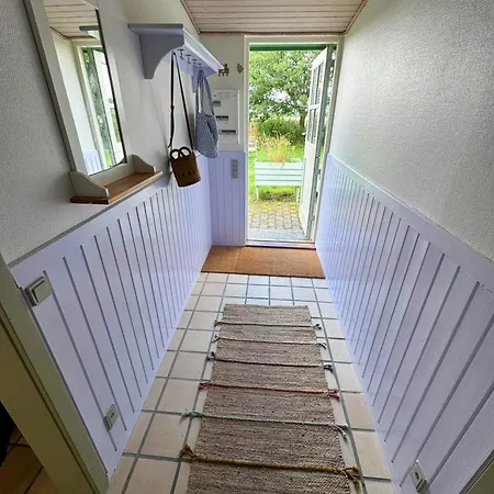 With Field Views & Fanefjord Charm 度假居 *